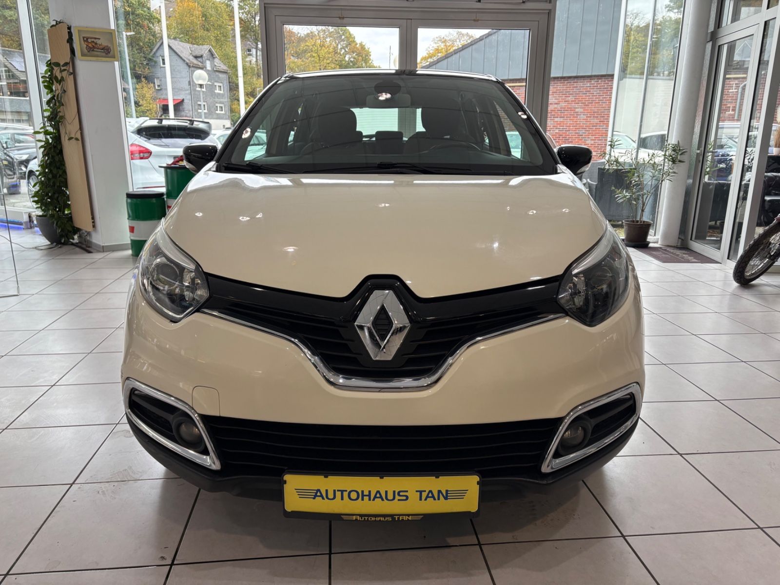 Fahrzeugabbildung Renault Captur Intens *RÜCKFAHRKAMERA*