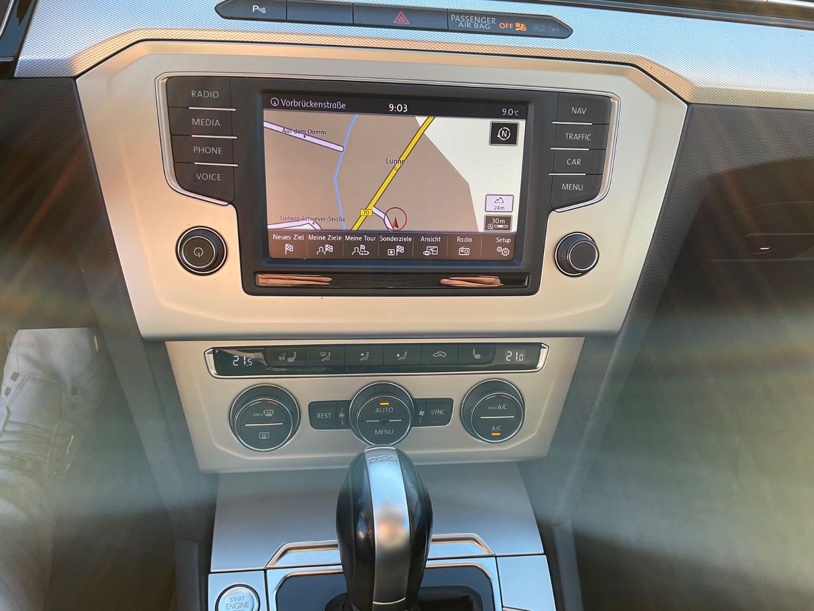 Fahrzeugabbildung Volkswagen Passat Variant 2.0 TDI DSG Comfort,AHK,Navi,ACC