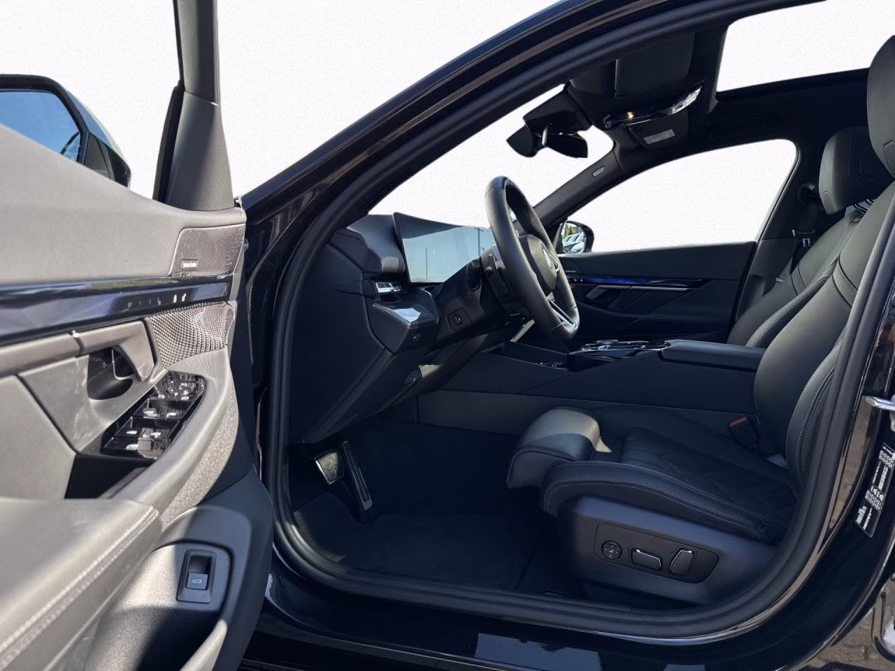 BMW 520d T M SPORT AdLED,AHK,Pano,StHz,H/K,HUD,DAPro