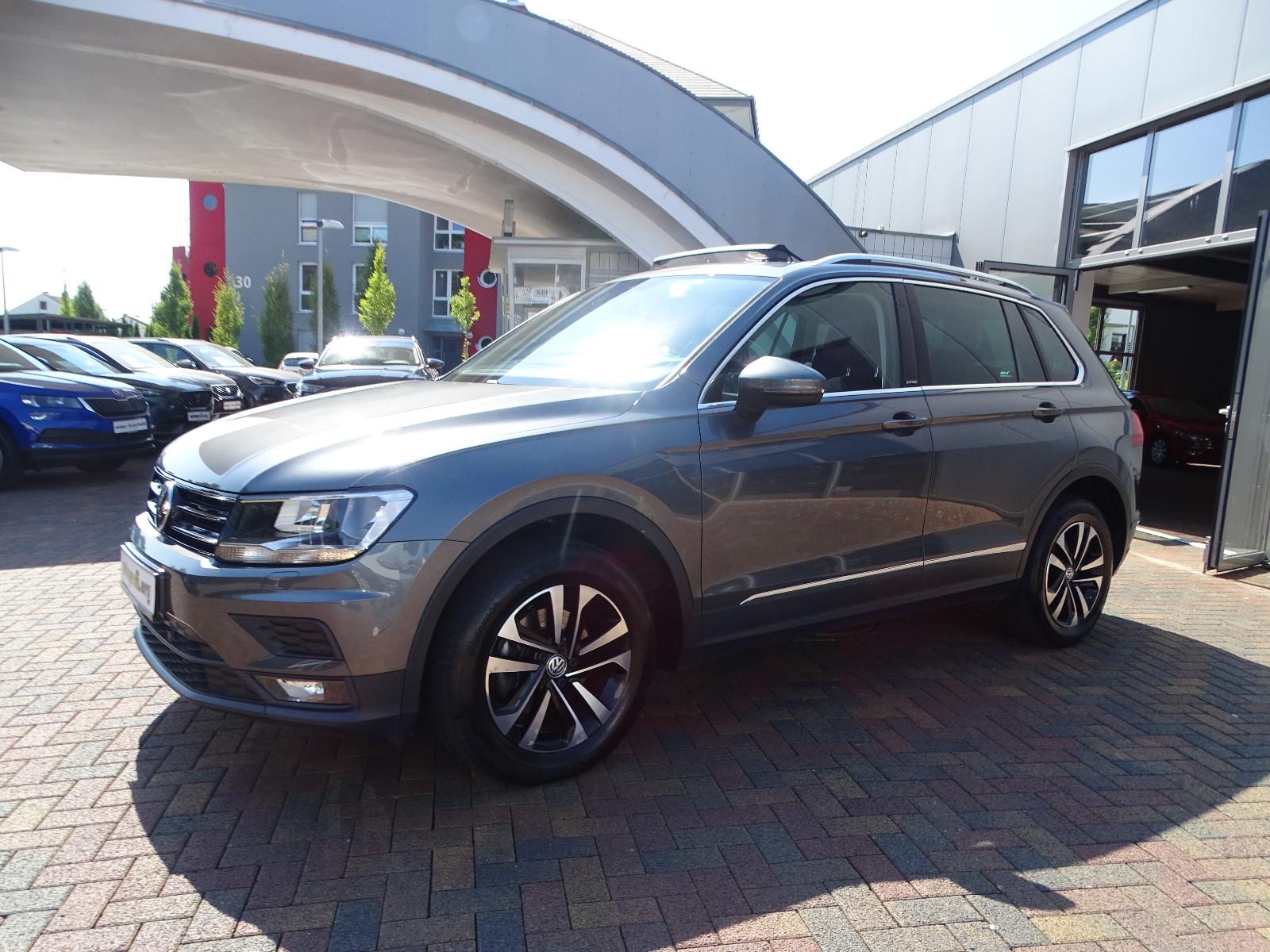 Volkswagen Tiguan TDI 4Motion "Pano/ACC/SHZ/AHK/NAVI"