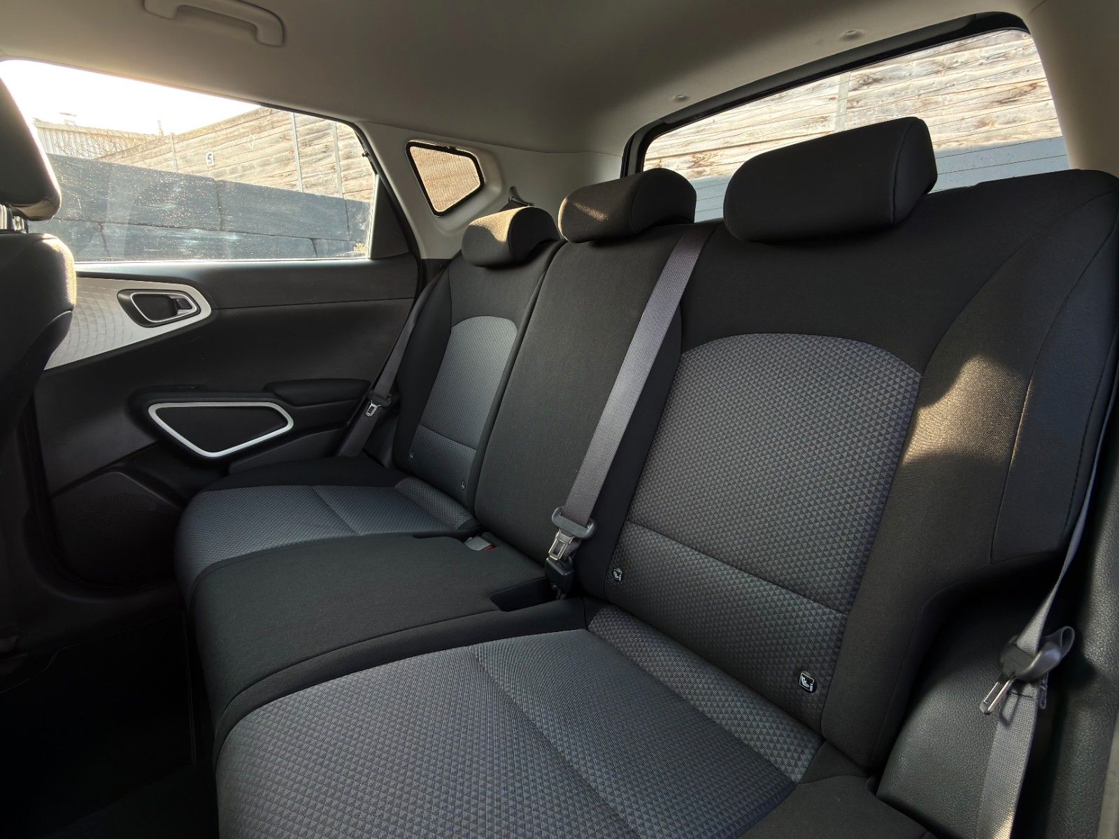 Fahrzeugabbildung Kia e-Soul Edition 39kWh LED ACC PDC CarPlay Kamera