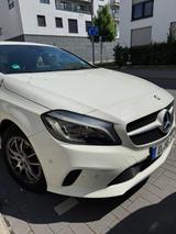 Mercedes-Benz A 180 - - Mercedes-Benz A-Klasse: Halbautomatik