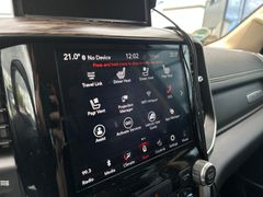 Fahrzeugabbildung Dodge RAM 1500 CrewCab Laramie 5.7L V8 AHK dt.Fzg