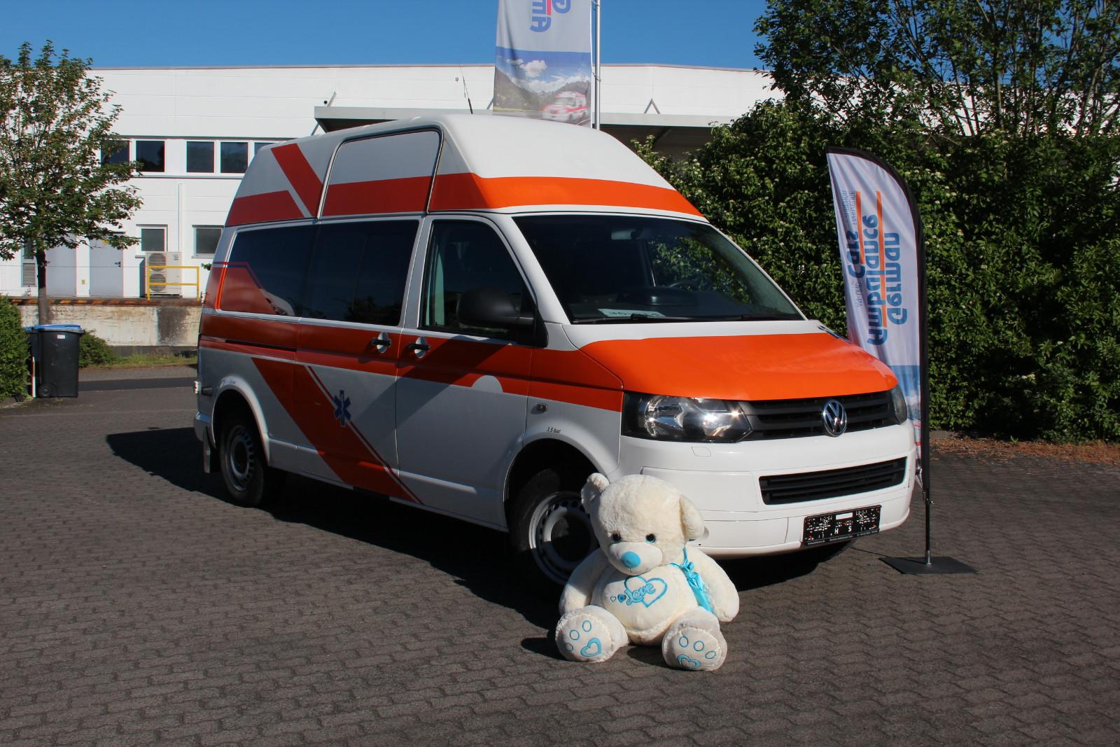 Volkswagen T5 mit Hebebühne & Stuhl KMP/BTW Tauschmotor ATM