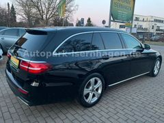 MERCEDES-BENZ E 220 d T Autom.WIDESCREEN*ILS*AHK*Teilleder*BUR