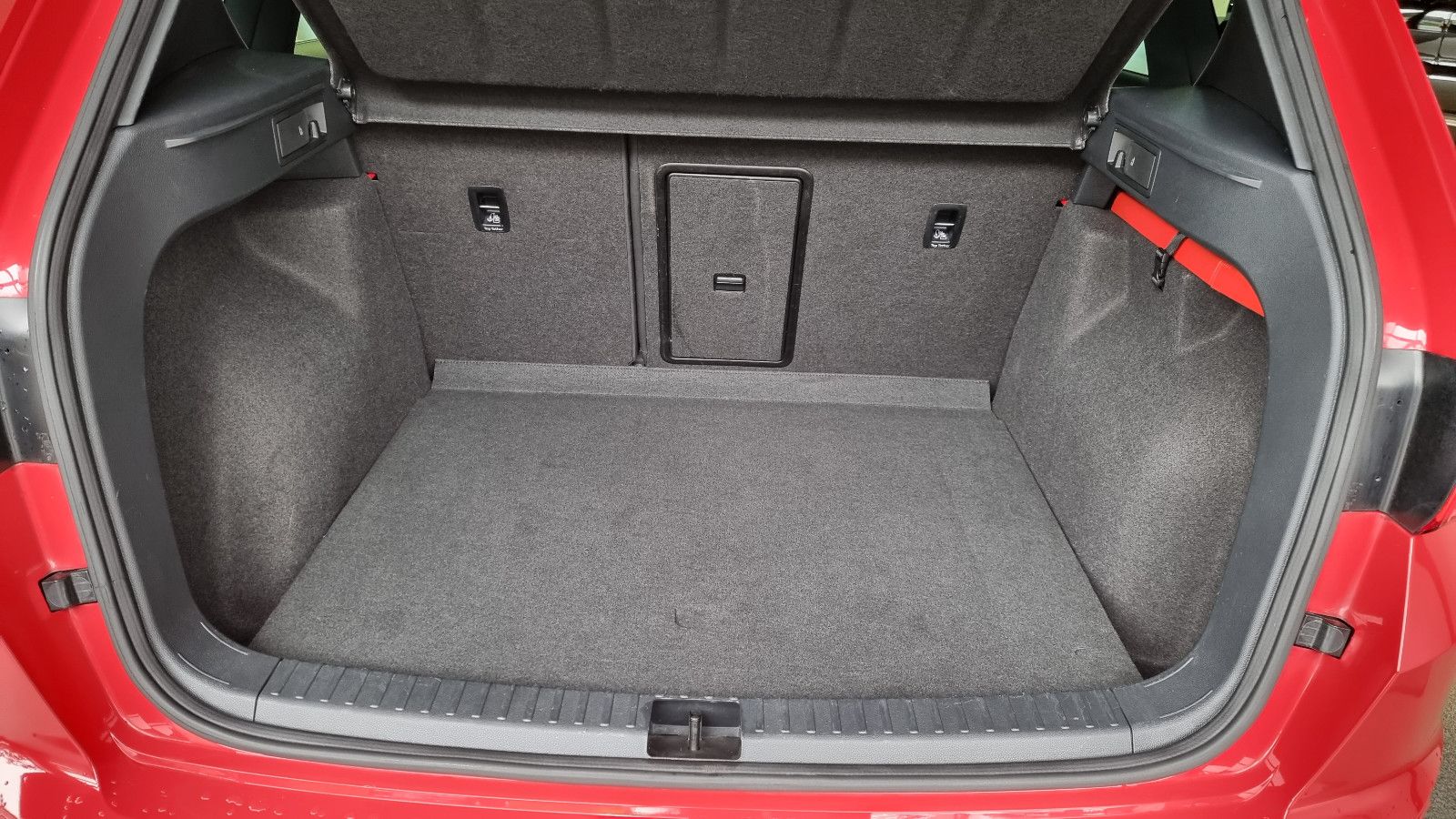 Fahrzeugabbildung CUPRA Ateca 2.0 TSI DSG 4Drive
