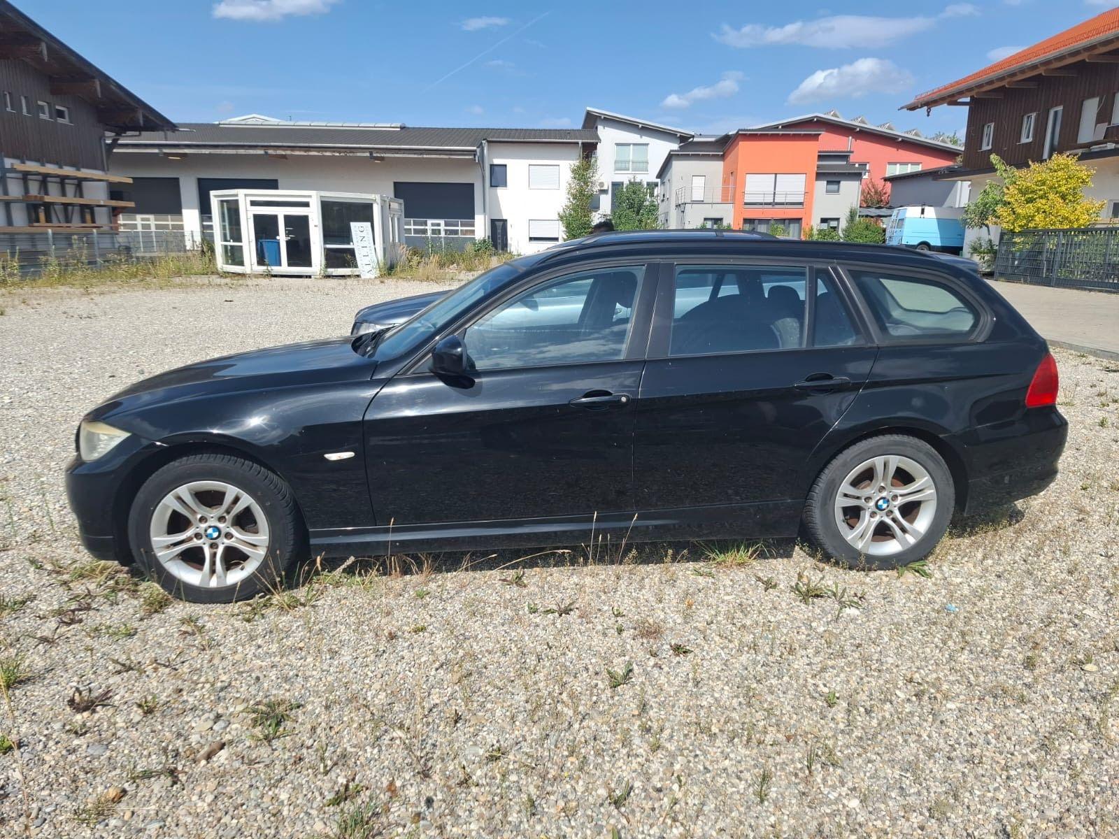 BMW 320 2010 — engine 163 HP (120kW)