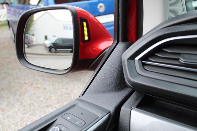 Volkswagen T6.1 Multivan Generation SIX 150PS DSG ACC AHK