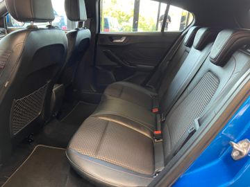 Ford Focus Lim. ST-Line 5-Türer Aut.*LED*NAVI*ACC*B&O