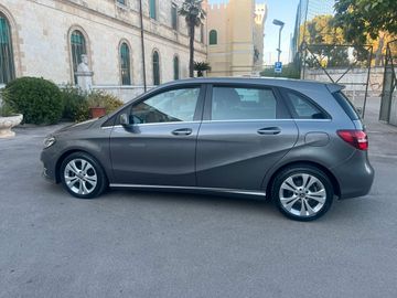 Mercedes B 180 - 4