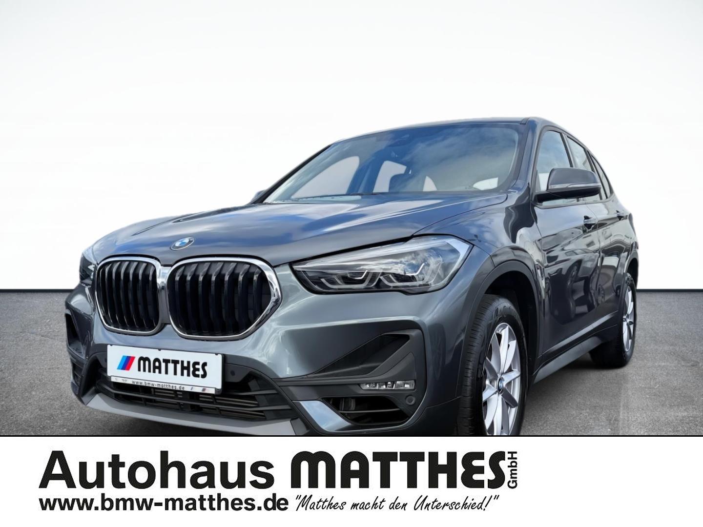 BMW X1 sDrive18i Anhängerkupplung Sportlederlenkrad 