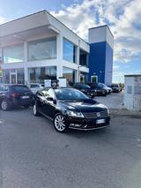 Volkswagen Passat 2.0 TDI Highline BlueM. Tech. - Volkswagen Passat aus 2011 mit Diesel-Antrieb