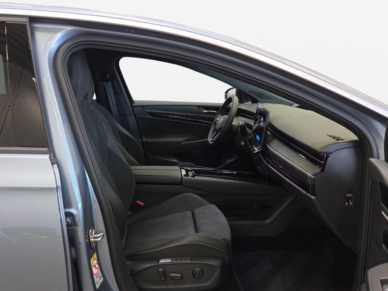 Volkswagen ID.7 Pro *Navi*Wärmep.*IQ-Light*IQ-Drive*AHK*Eas