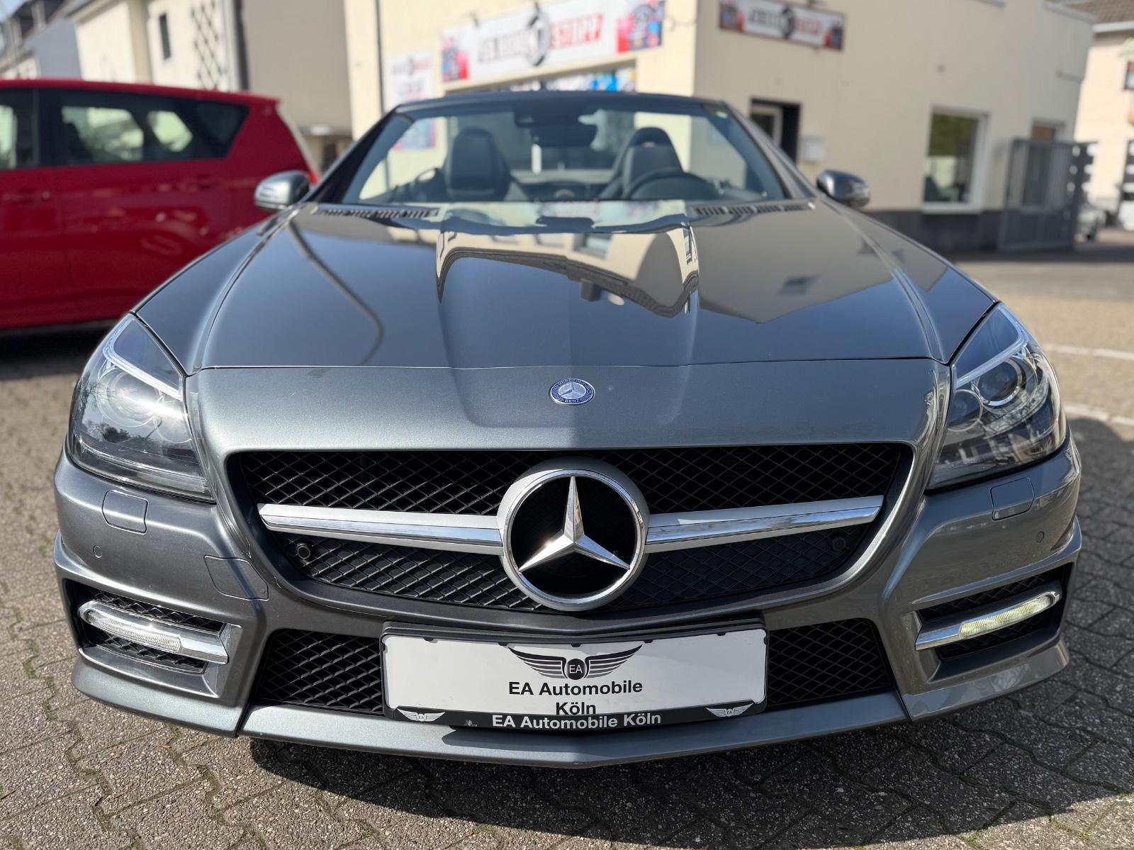 Mercedes-Benz SLK 300*1.HAND*AMG PLUS*PANO*LEDER*AIRSCARF*F1*