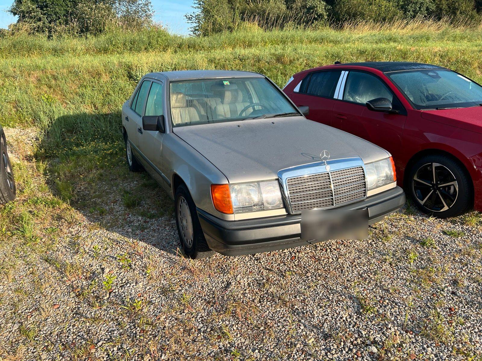 Mercedes-Benz 300