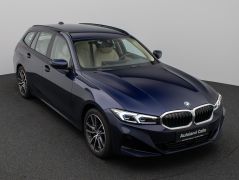 Foto Nummer 3: BMW 330i