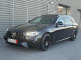 Mercedes-Benz E 350d T AMG Line Autom FACELIFT E63S AMG FULL O - Mercedes-Benz aus 2017: 63