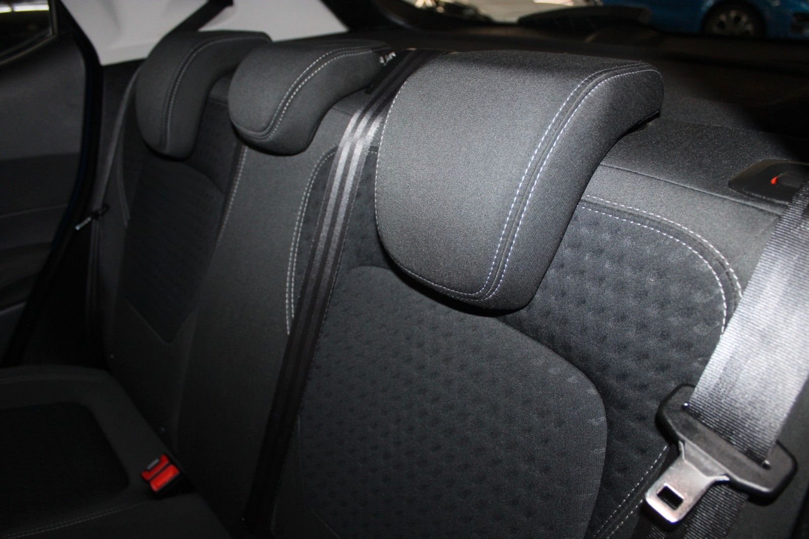 Fahrzeugabbildung Ford Fiesta Titanium 5-trg KLIMA WinterPaket