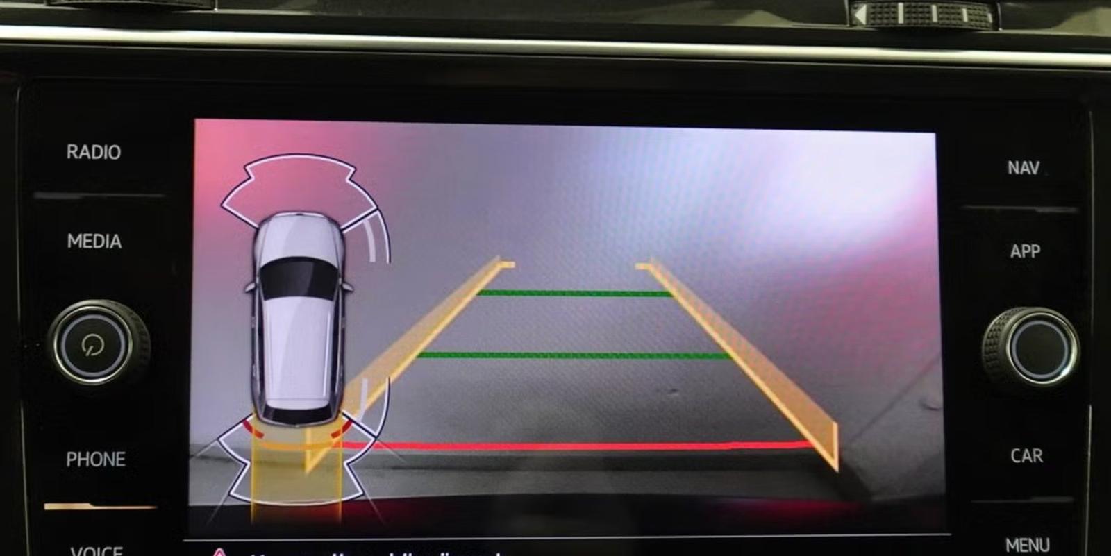 Volkswagen Tiguan R-Line eHybrid, миниатюра 13