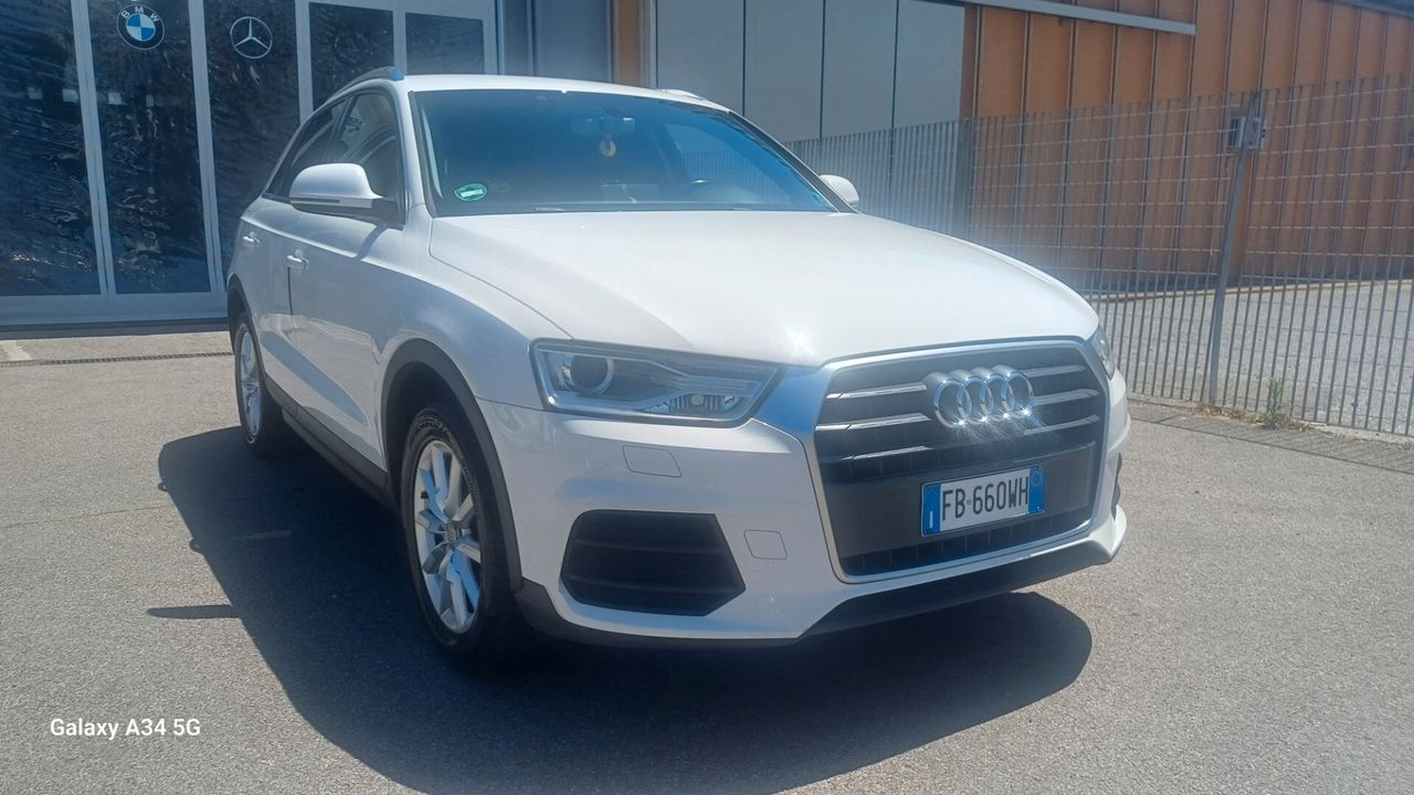 AUDI Audi Q3 2.0 TDI 150 CV S-Line Esterno