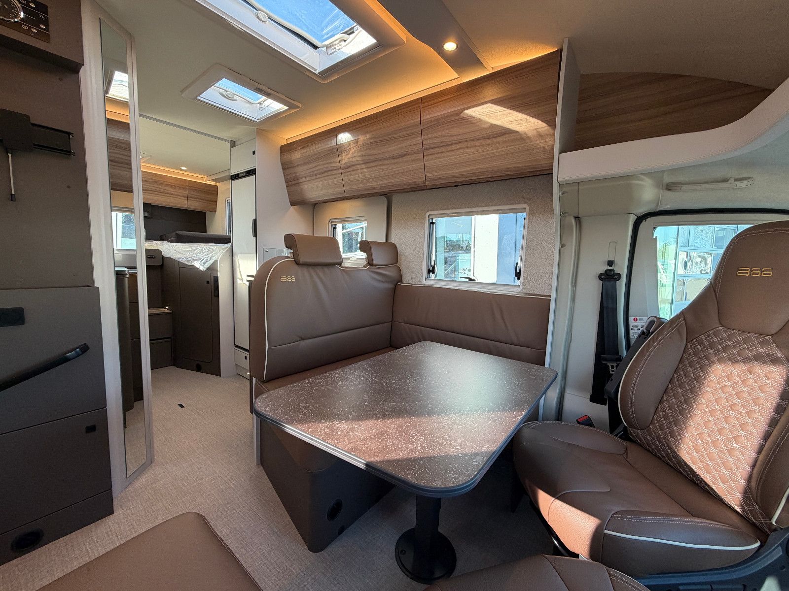 Fahrzeugabbildung Bürstner B66 TD 690