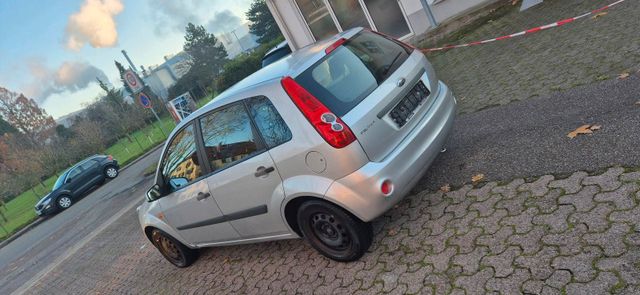 Ford Fiesta  TÜV Neu