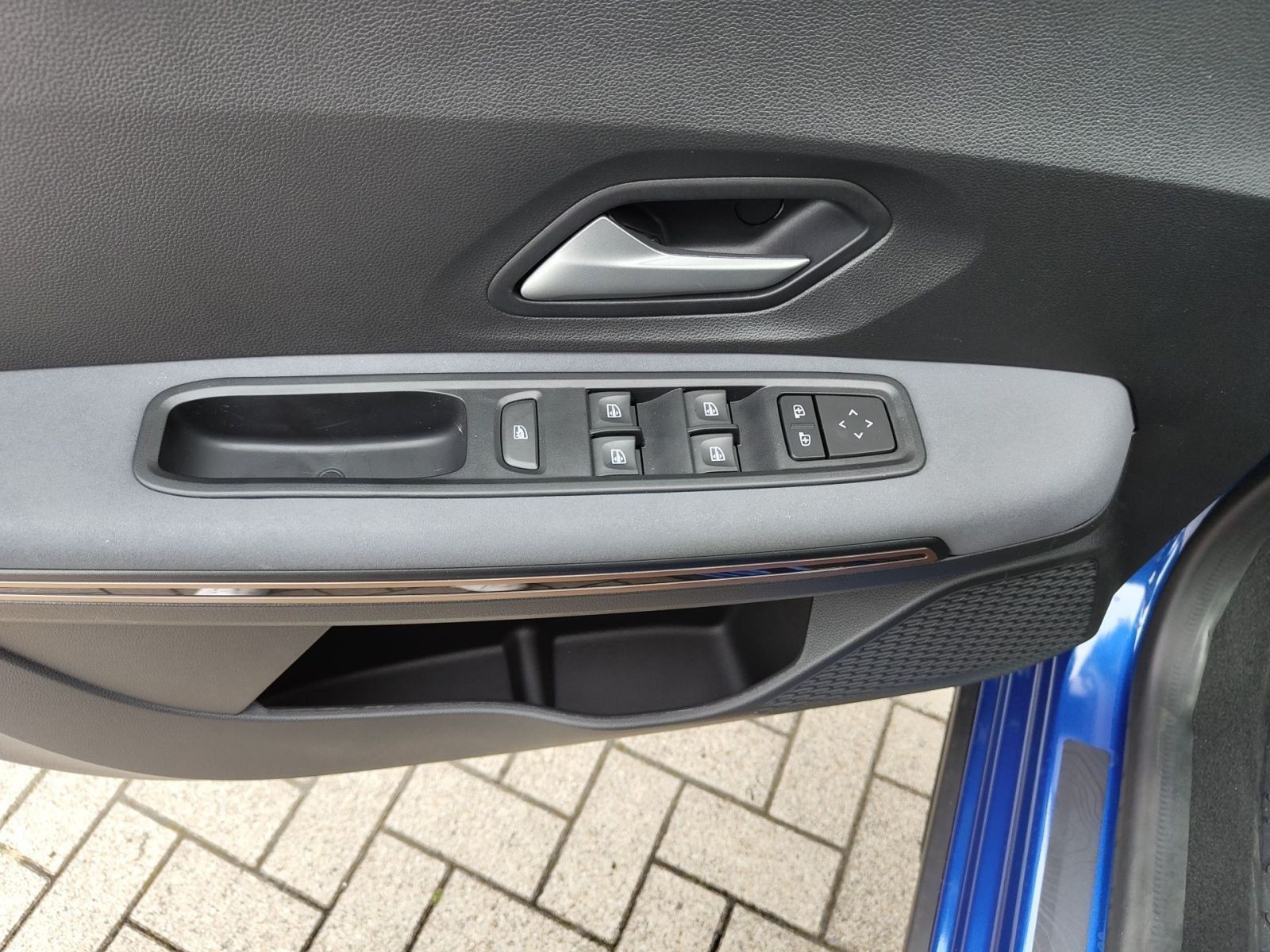 Fahrzeugabbildung Dacia Sandero III Stepway Extreme TCE 90 CVT-Automatik