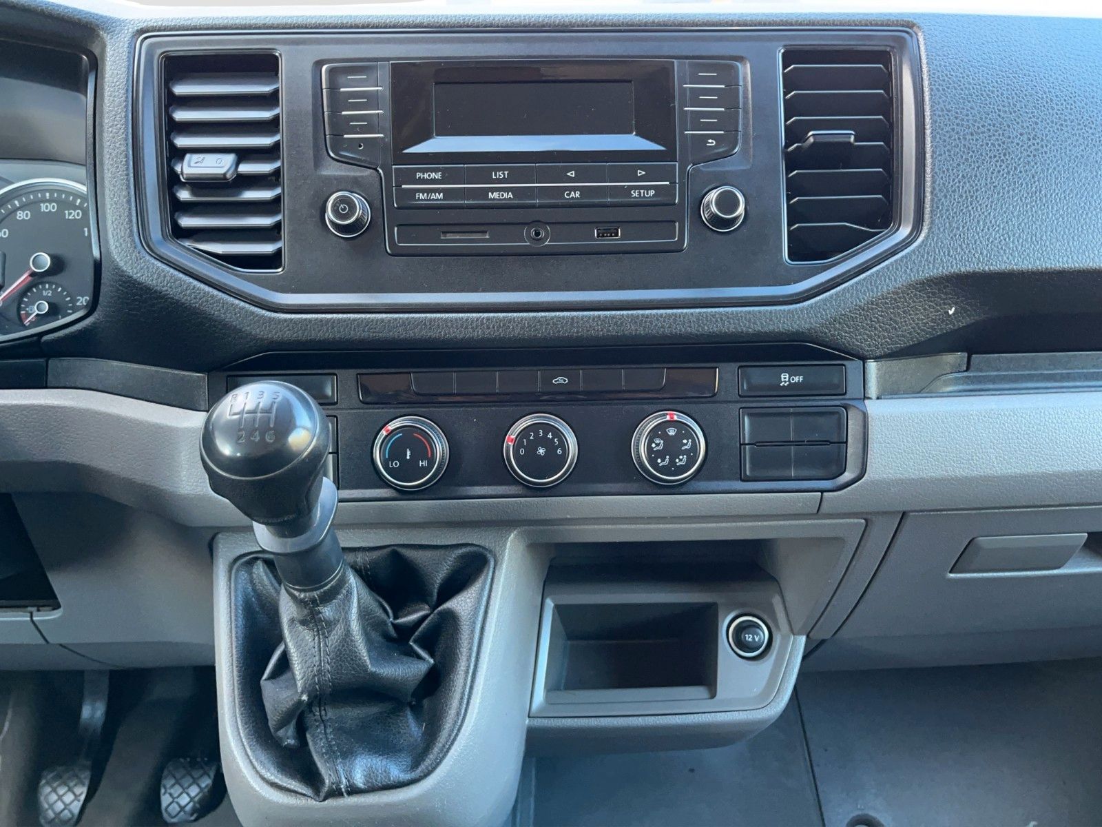 Fahrzeugabbildung Volkswagen Crafter Pritsche 35 DOKA*L3*Lang*RWD*AHK*7-Sitze