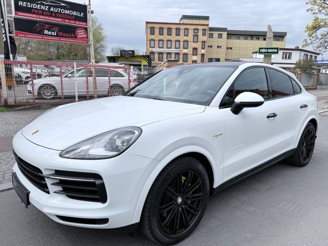 PORSCHE CAYENNE COUPE E-HYBRID+SPORT-CHRONO+LED+PANO+