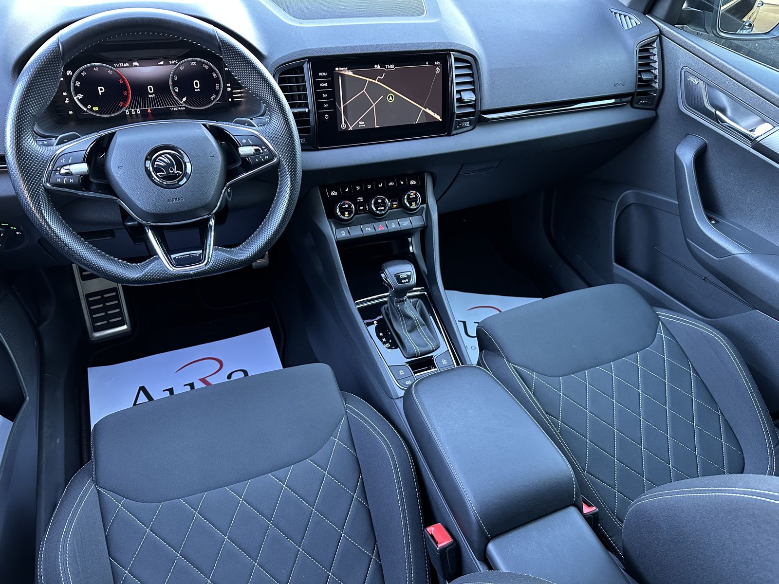 Fahrzeugabbildung SKODA Karoq 2.0 TDI DSG Sportline 4x4 NAV+LED+KAM+19ZO