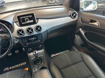 Mercedes-Benz B 180 *KLIMA*SZHZ*LEDER*NAV*PDC*SPUR*TOTWINKEL