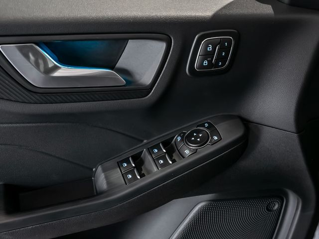 Ford Kuga 2.5 Hybrid ST-Line X Navi 360° Kamera LED
