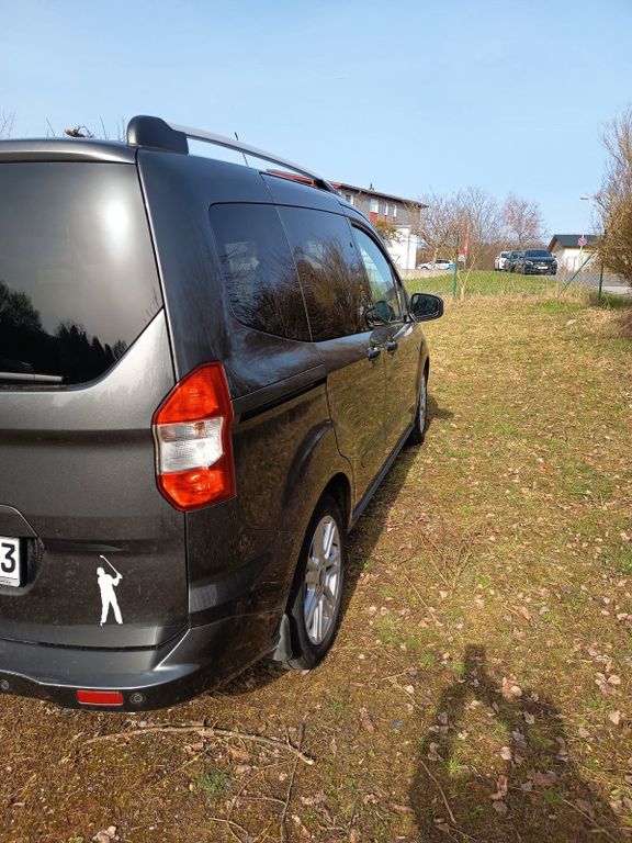 Image of Ford Tourneo Courier