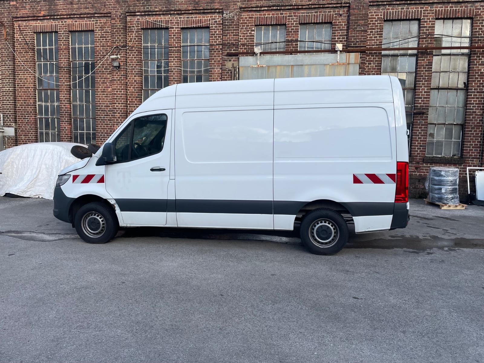 Mercedes-Benz Sprinter 319 CDI Hoch Lang 9G-TRONIC AHK 3.5t Ka