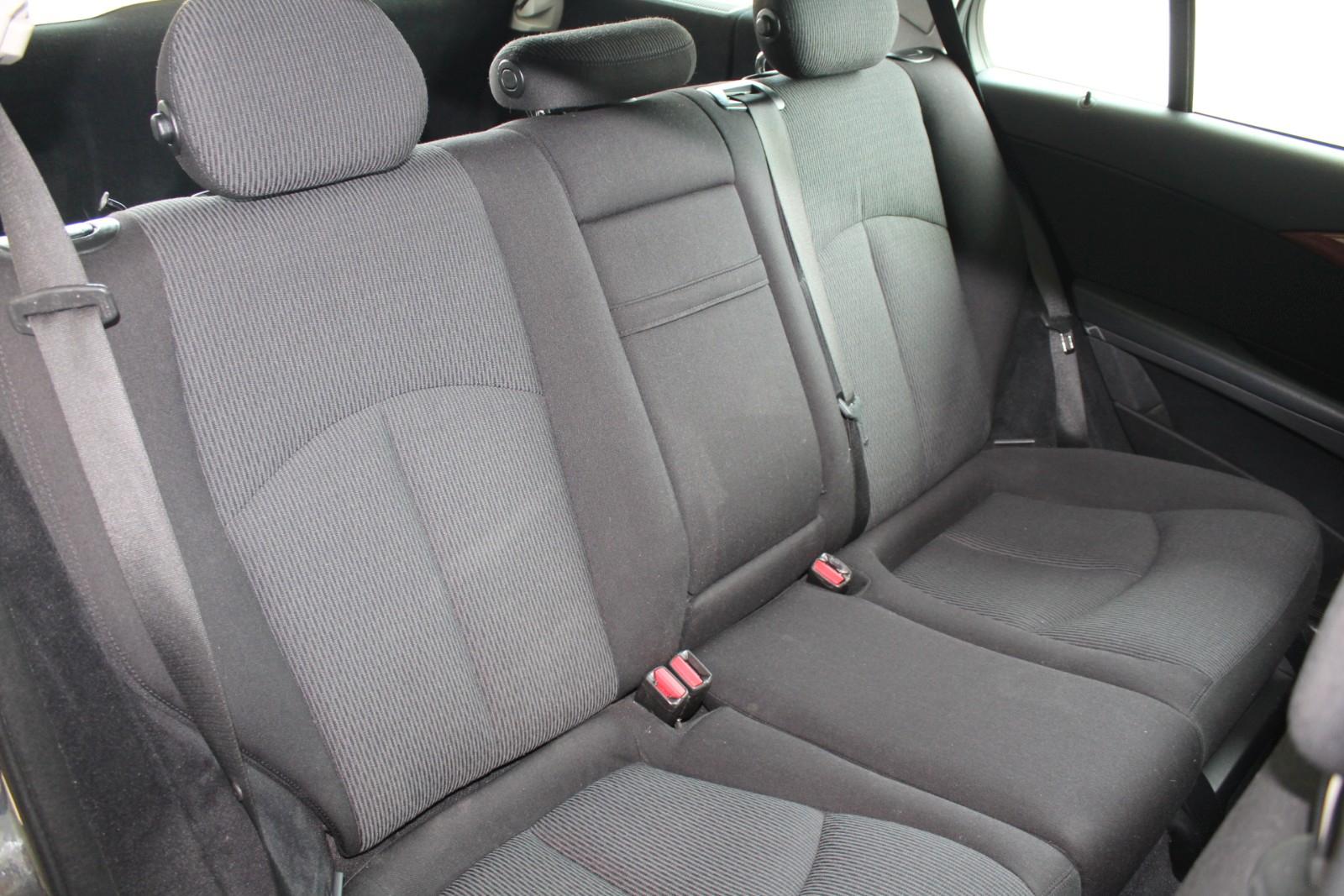 Mercedes-Benz E200 2007 — photo 16
