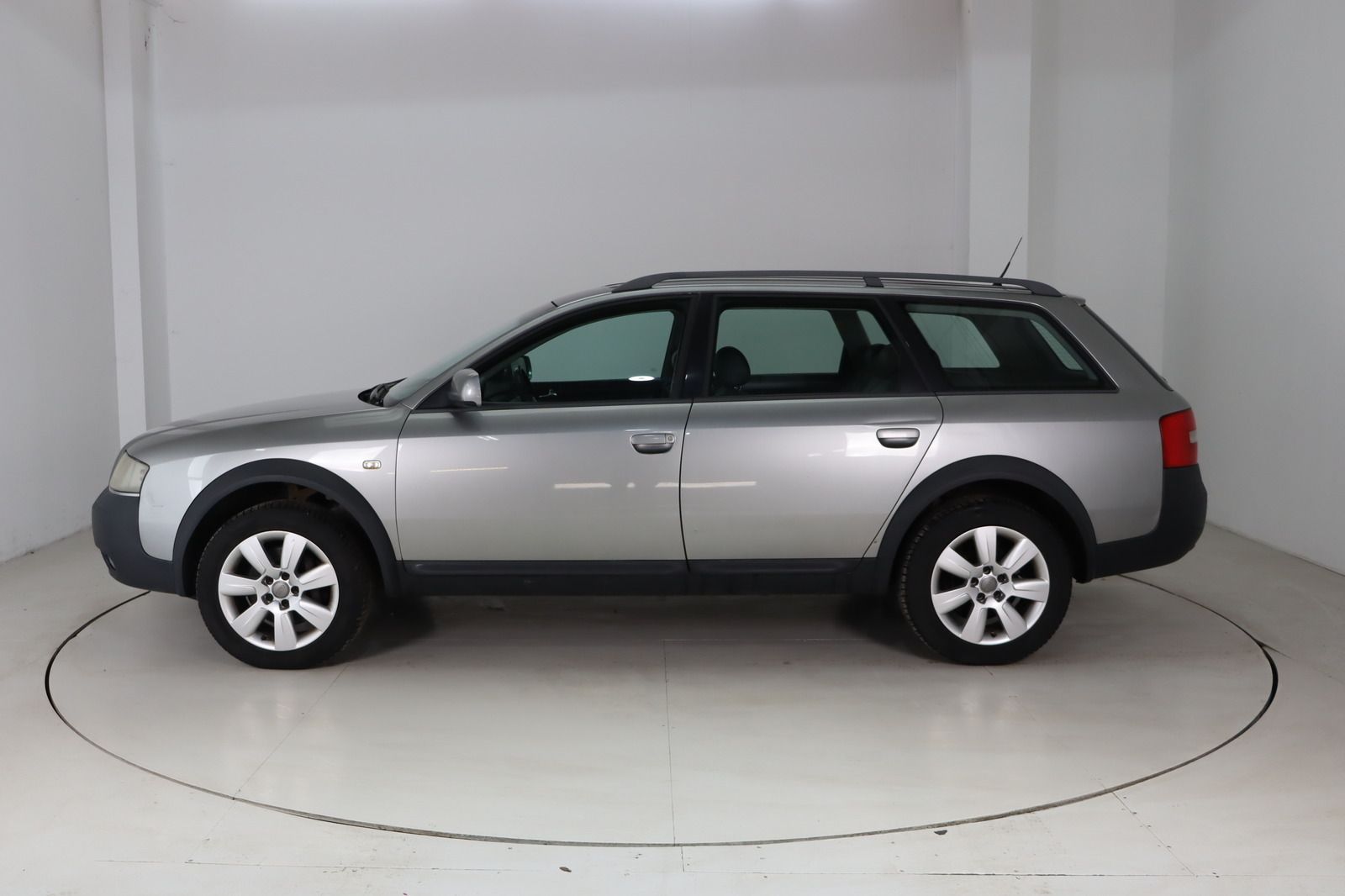 Fahrzeugabbildung Audi A6 Allroad 2.5 TDI quattro Tiptronic * Xenon