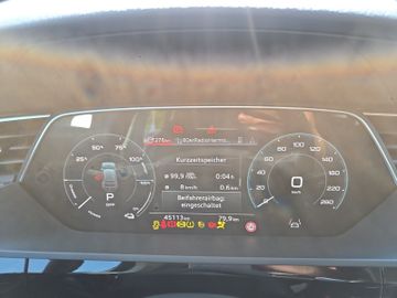 Audi Q8 e-tron - 9