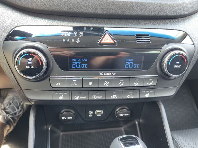 Hyundai Tucson 1.6 T-GDI 4WD Navi Leder R.Kamera