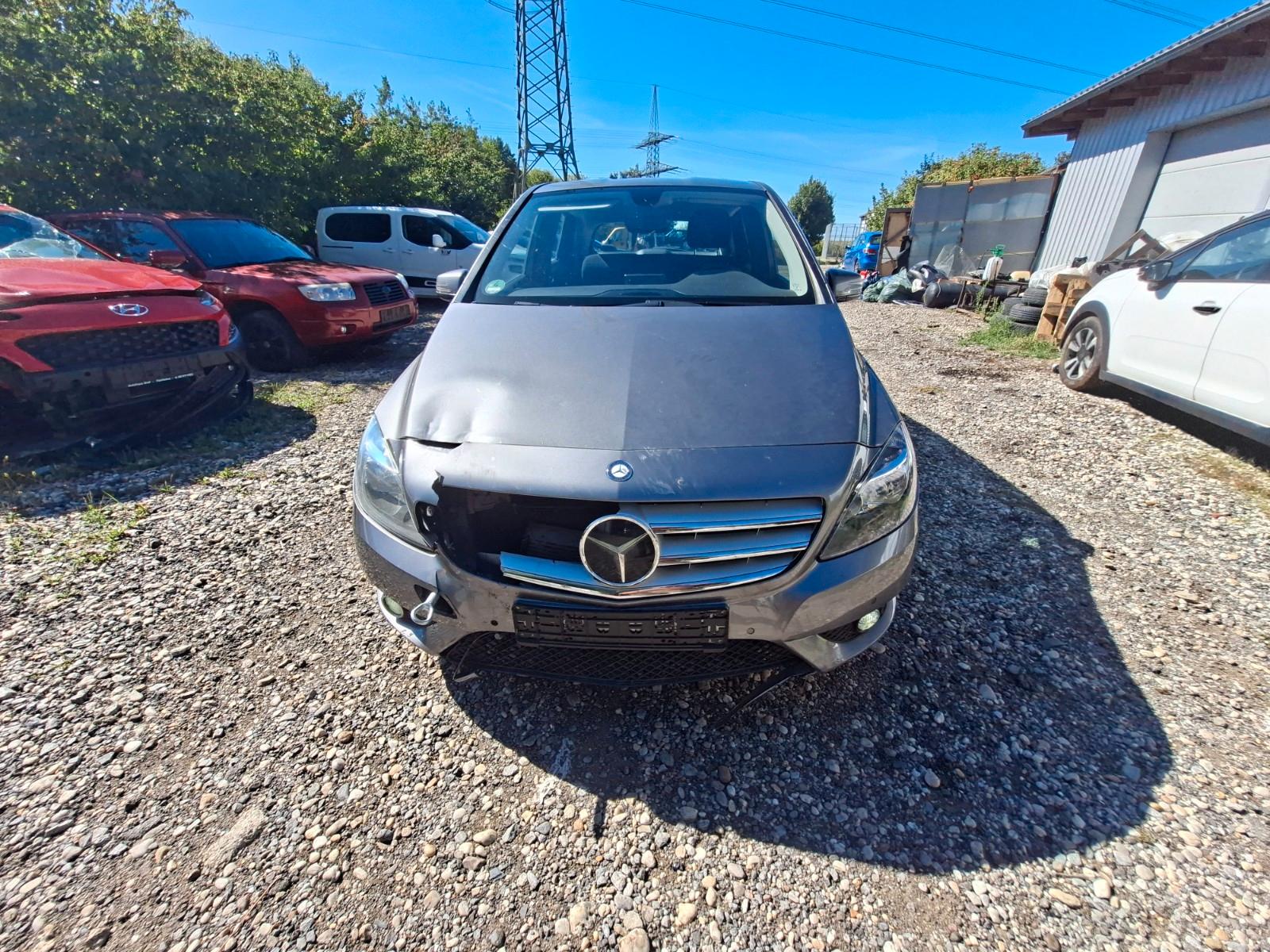Mercedes-Benz B 180 B B 180 CDI