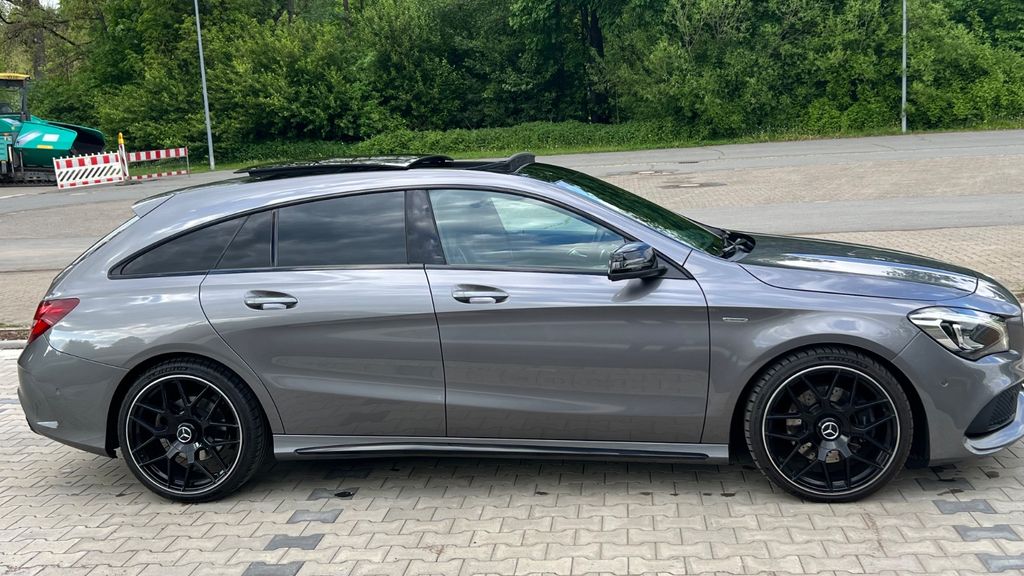 Image of Mercedes-Benz CLA 220 Shooting Brake