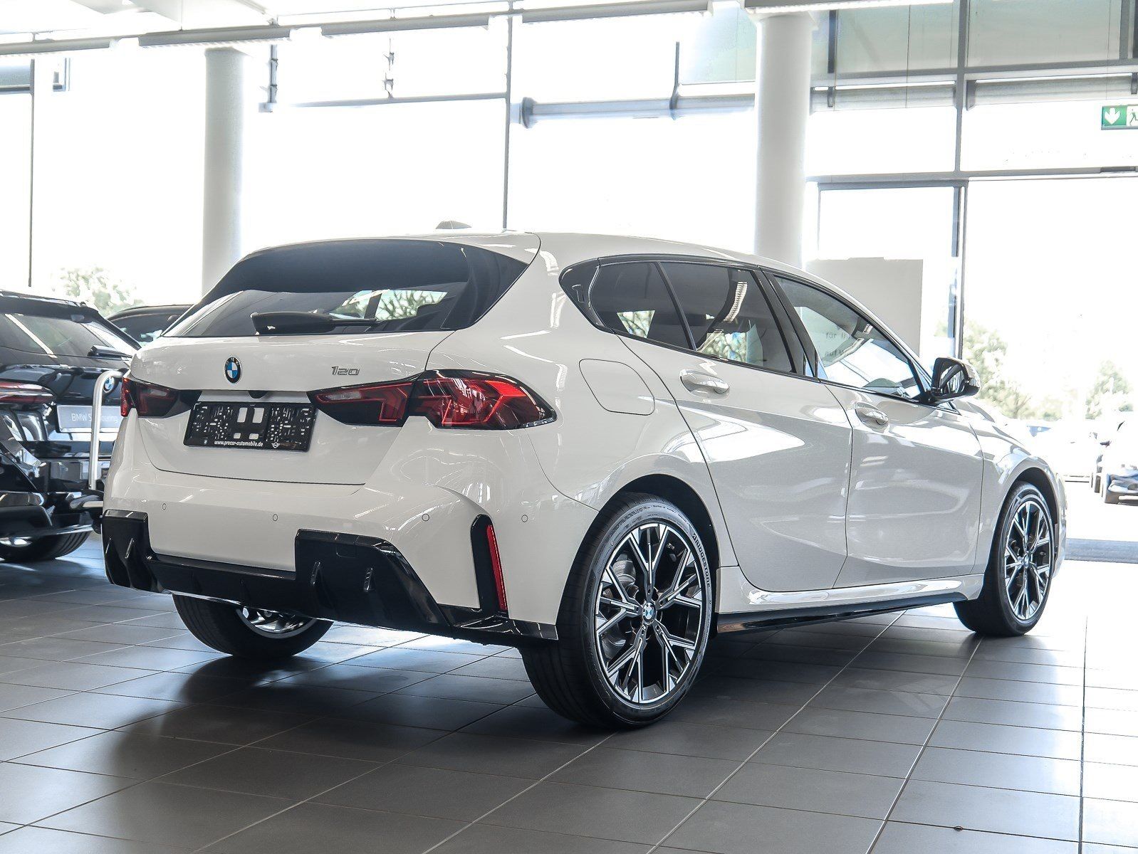 BMW 120 - Bild 2
