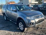 Mitsubishi L200 Top Doppelkabine 4WD Automatik Pdc Ahk - Mitsubishi L200: Automatik