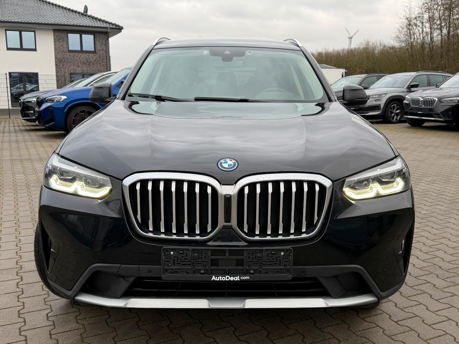 BMW X3 xDrive30e*Sportsizte*Leder*Nachlakierungsfrei