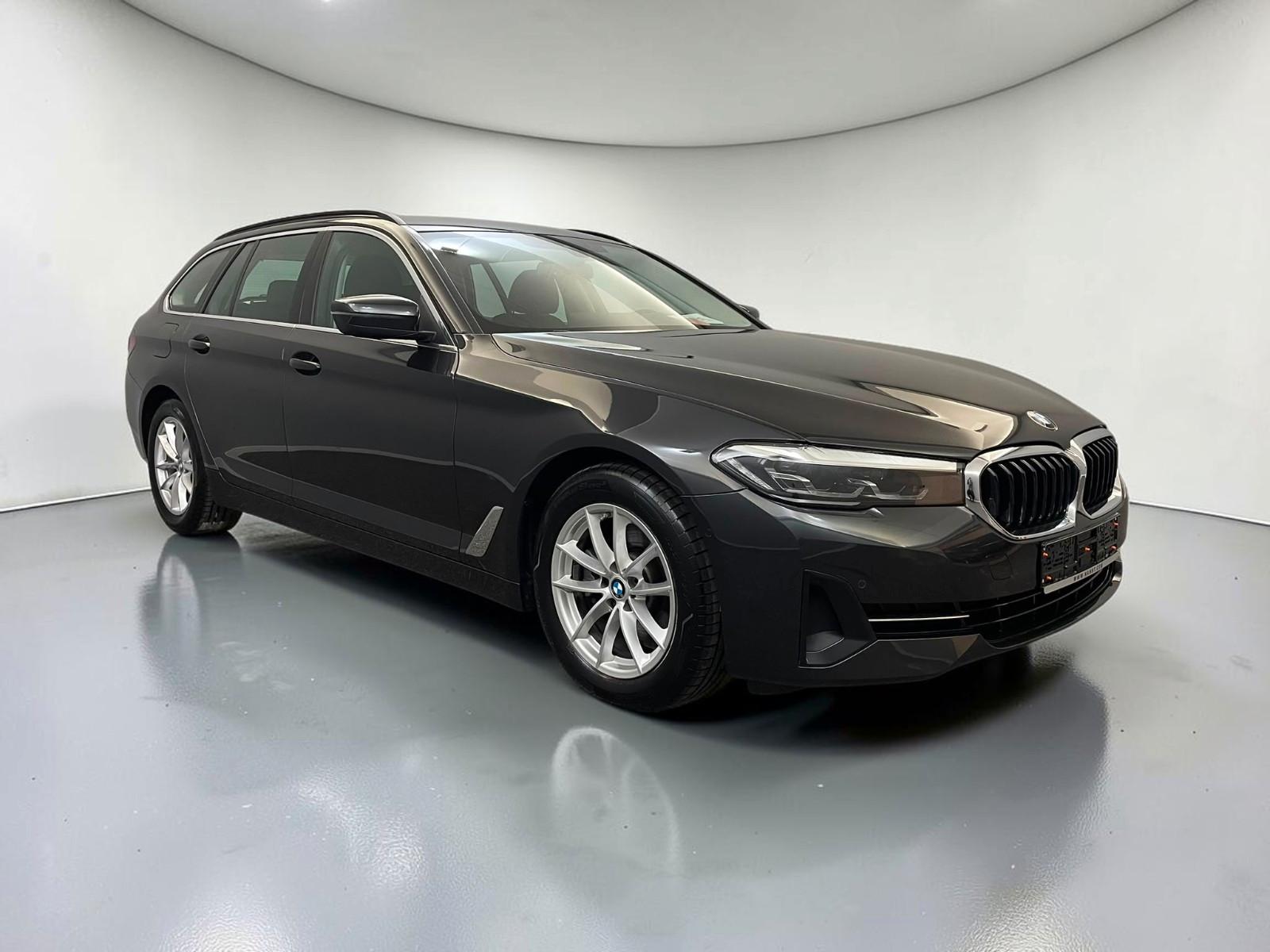 BMW 520 d T xDrive BUSINESS*WIDE*LED*RÜCKKAM*4 ZONEN, миниатюра 3