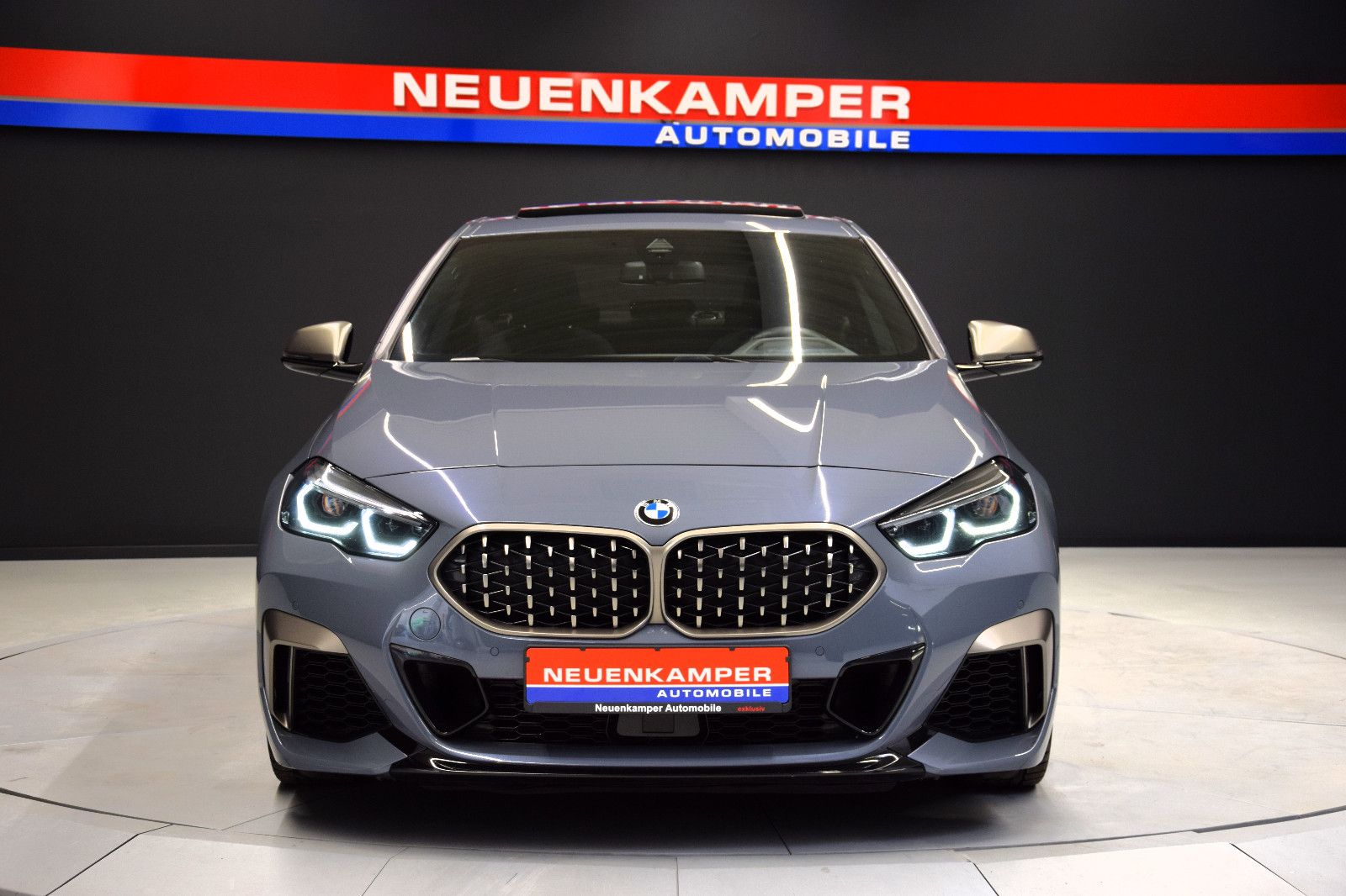 Fahrzeugabbildung BMW M235 i xDrive Gran Coupe Pano LED Memory ACC