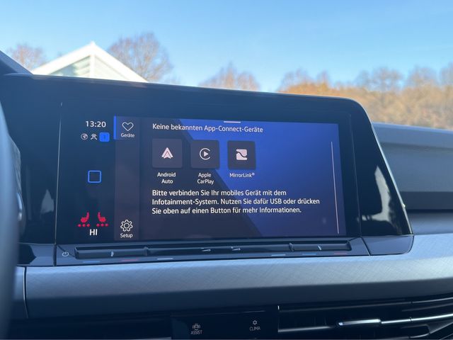 Golf VIII Variant 2.0 TDI Life DSG AHK ACC LED