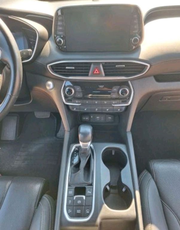 Image of Hyundai SANTA FE