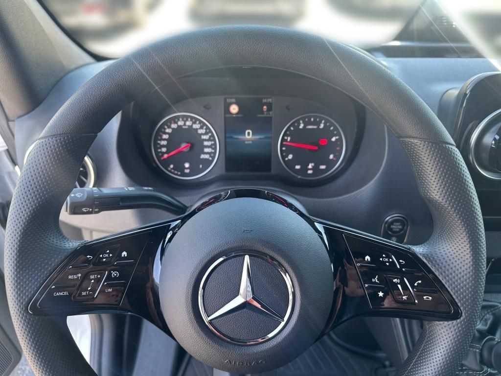 Fahrzeugabbildung Mercedes-Benz Sprinter 315 CDI Kasten BASE L2H2 AHK KAM SpurA