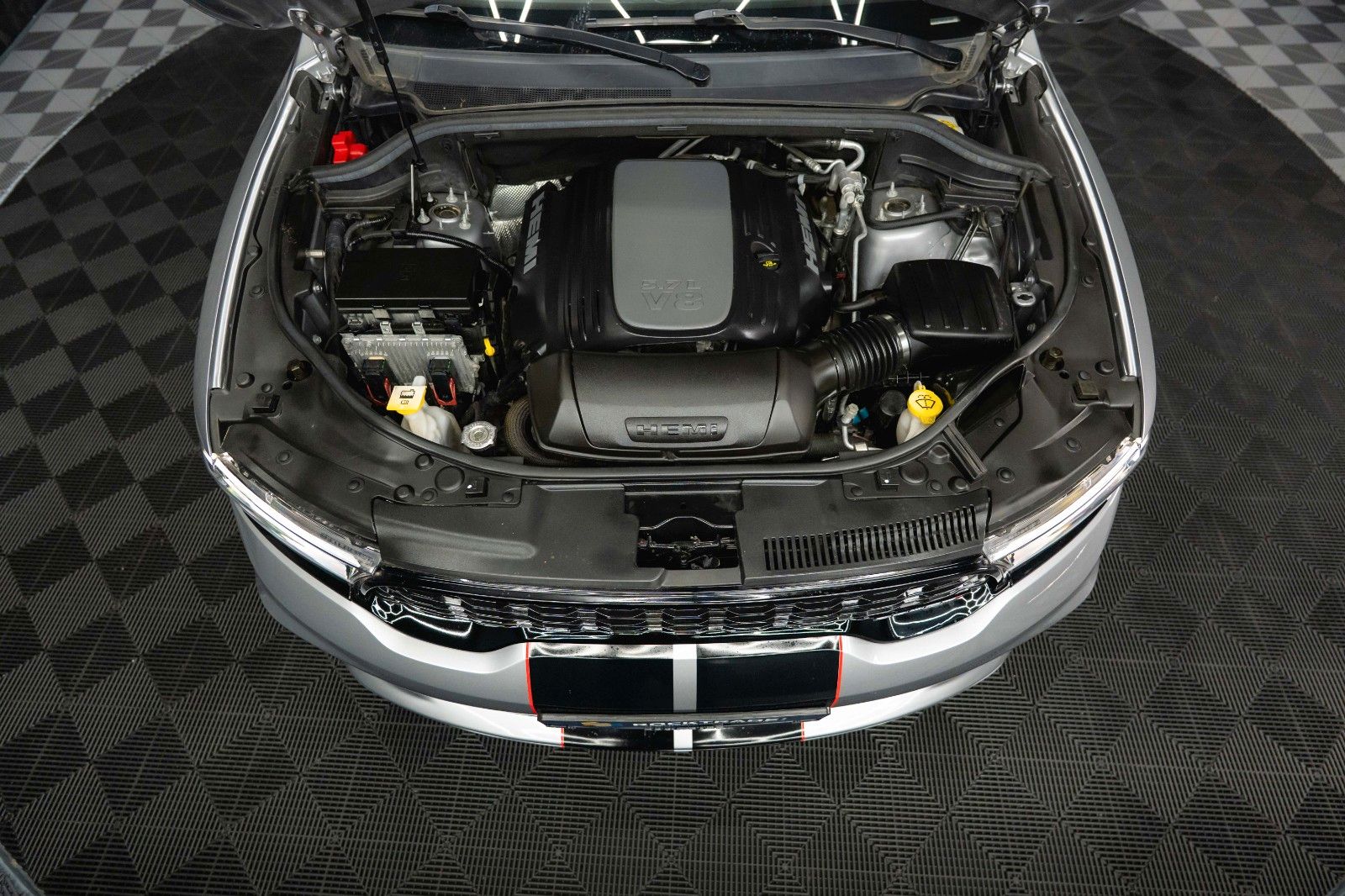 Fahrzeugabbildung Dodge Durango 5.7 V8 R/T SRT 4x4 Night-Paket Modell 22