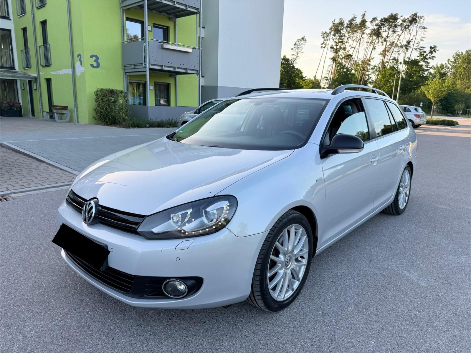 Volkswagen Golf 6 Match 2.0TDI°DSG°PANORAMA°BI-XENON°NAVI